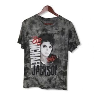 Michael Jackson BAD Tour 88’ Graphic shirt